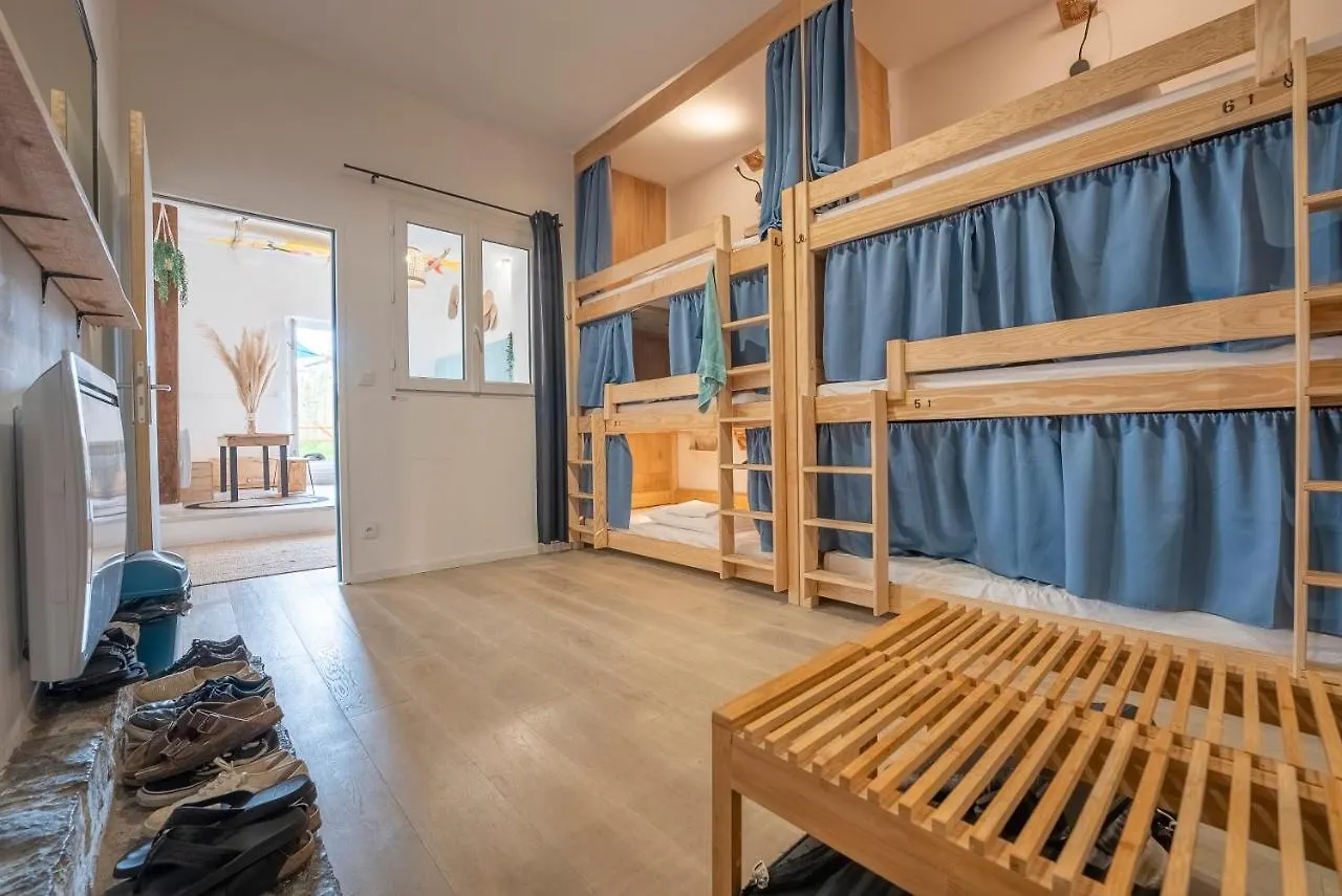 Garden - Utopy Hostel Biarritz France